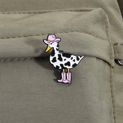 Broches Émaillées Originales Vache de Lait Mignonne Drôle et Canard, Broches Créatives de Canard Cow-boy Occidental, Badge de Revers pour Vêtements, Bijoux de Cosplay, Cadeaux pour Amis