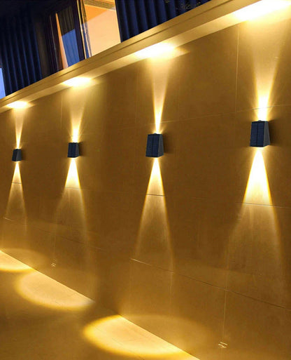 LED lumières solaires extérieur lampe murale à énergie solaire étanche décorations de jardin extérieur lumière du soleil pour rue balcon Villa lampe