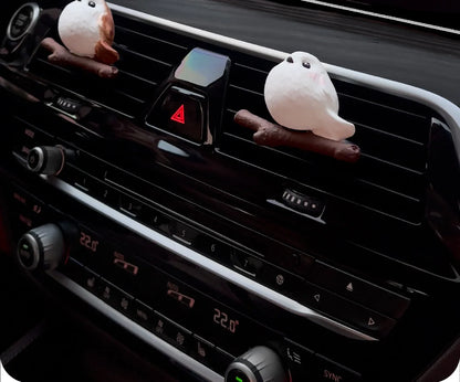 Car aromatherapy trend advanced light fragrance diffuser car lasting fresh new cute car decoration ornament