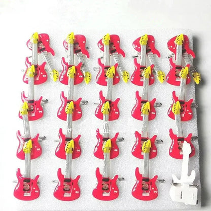 25pcs Broche Lumineux LED Clignotant Amour Fête Dessin Animé Badge Lumineux Cadeau Cosplay Noël Mariage Festival Halloween