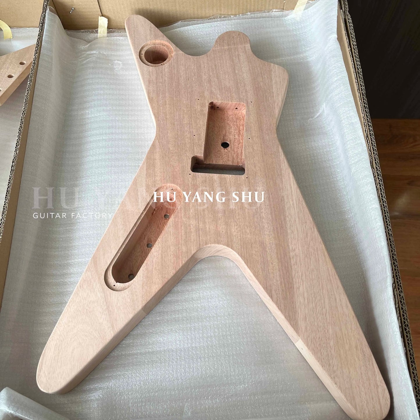 Kit Guitare Électrique DIY - Corps, Manche, Touche, Chevalet en Noyer sur Mesure - Fabriqué en Bois de Noyer - Livraison Gratuite