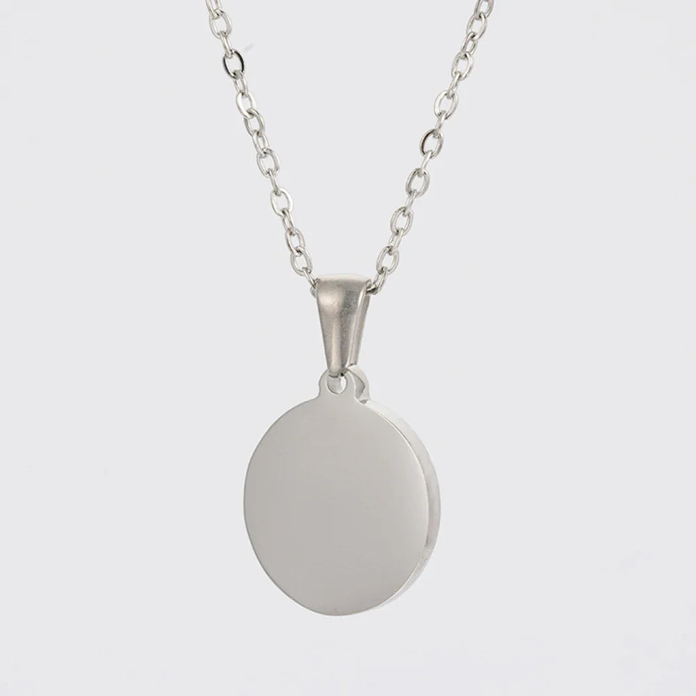 Collier en acier inoxydable de couleur acier avec lettre initiale A-Z, incrustation de coquillage naturel, pour femme, cadeau de Saint-Valentin