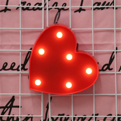 Lumière LED décorative avec lettre en forme de cœur pour la Saint-Valentin
