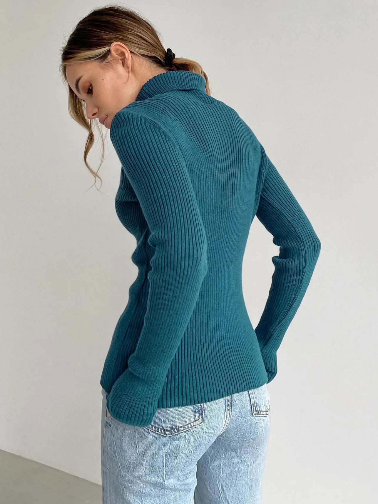 Women Sweater 2024 Autumn Knitted Pullovers Turtleneck Slim Knitting Bottoming Shirt Solid Color Knitwear Jumpers Basic Sweaters