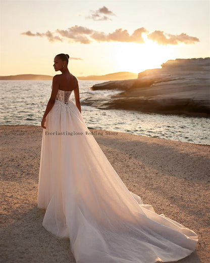 Charming V-neck Lace Applique Bridal Grown A Line Wedding Dresses Side Slit Sweep Train Custom Made 2025 Vestido De Noival;