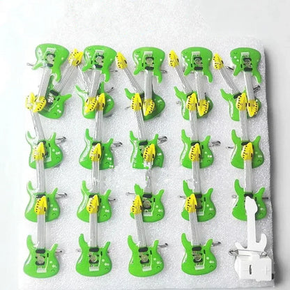 25pcs Broche Lumineux LED Clignotant Amour Fête Dessin Animé Badge Lumineux Cadeau Cosplay Noël Mariage Festival Halloween