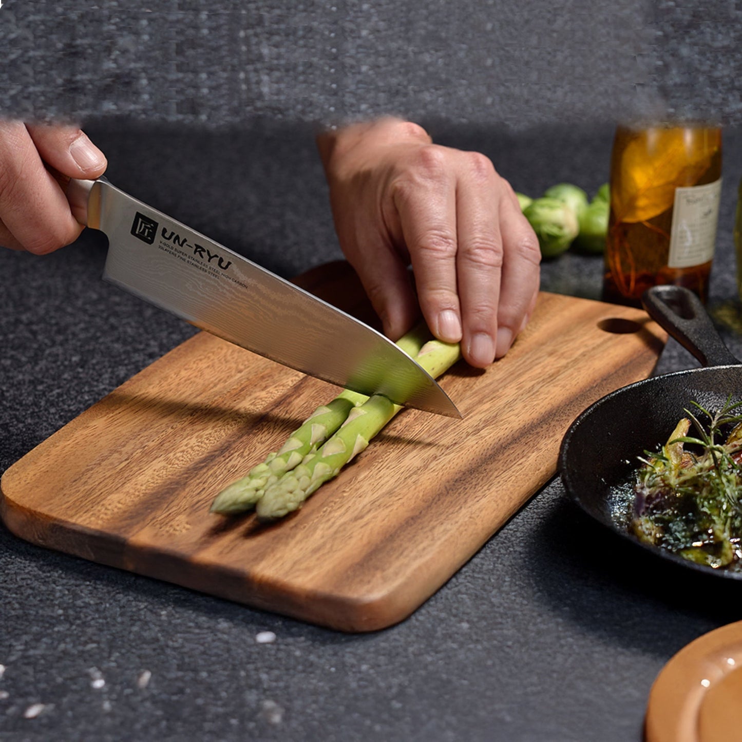 Un‑Ryu VG‑10 33‑Layer 170 mm Santoku Knife