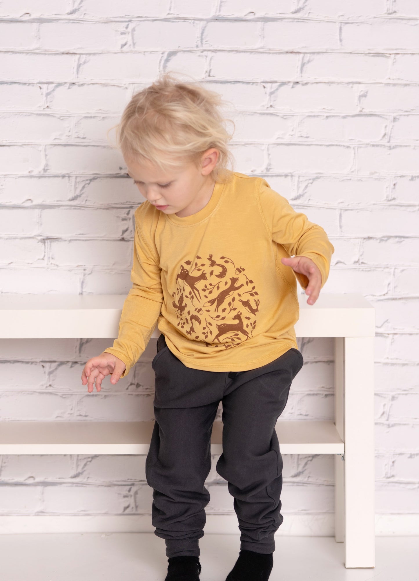 T-shirt en bambou à ourlet plongeant (Feuille d'automne)