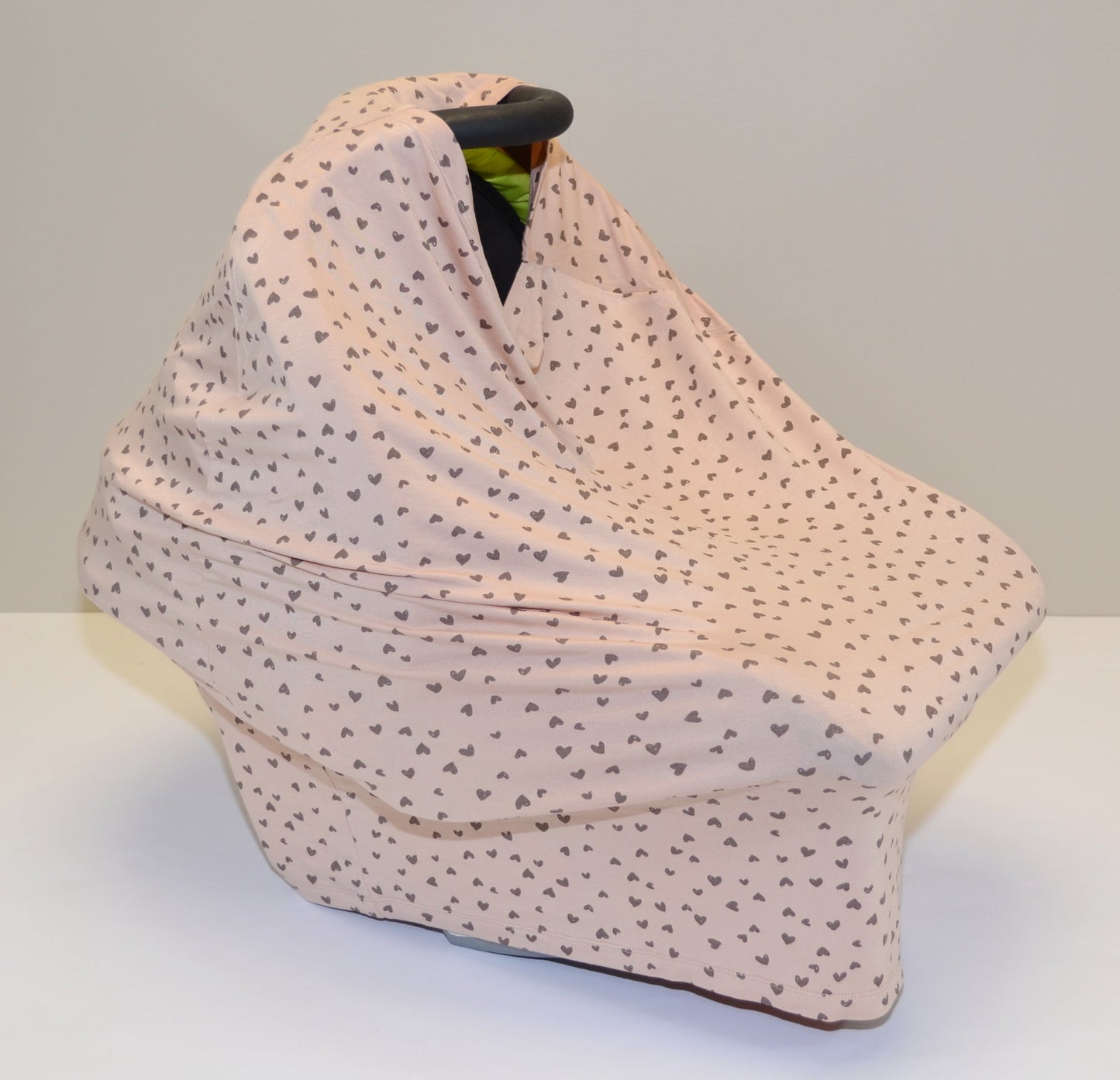 Cape de Portage Bébé & Poncho d'Allaitement en Bambou (Imprimé Cœurs Gribouillés)