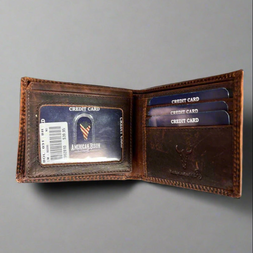 Men’s Steer Embossed Bifold Leather Wallet