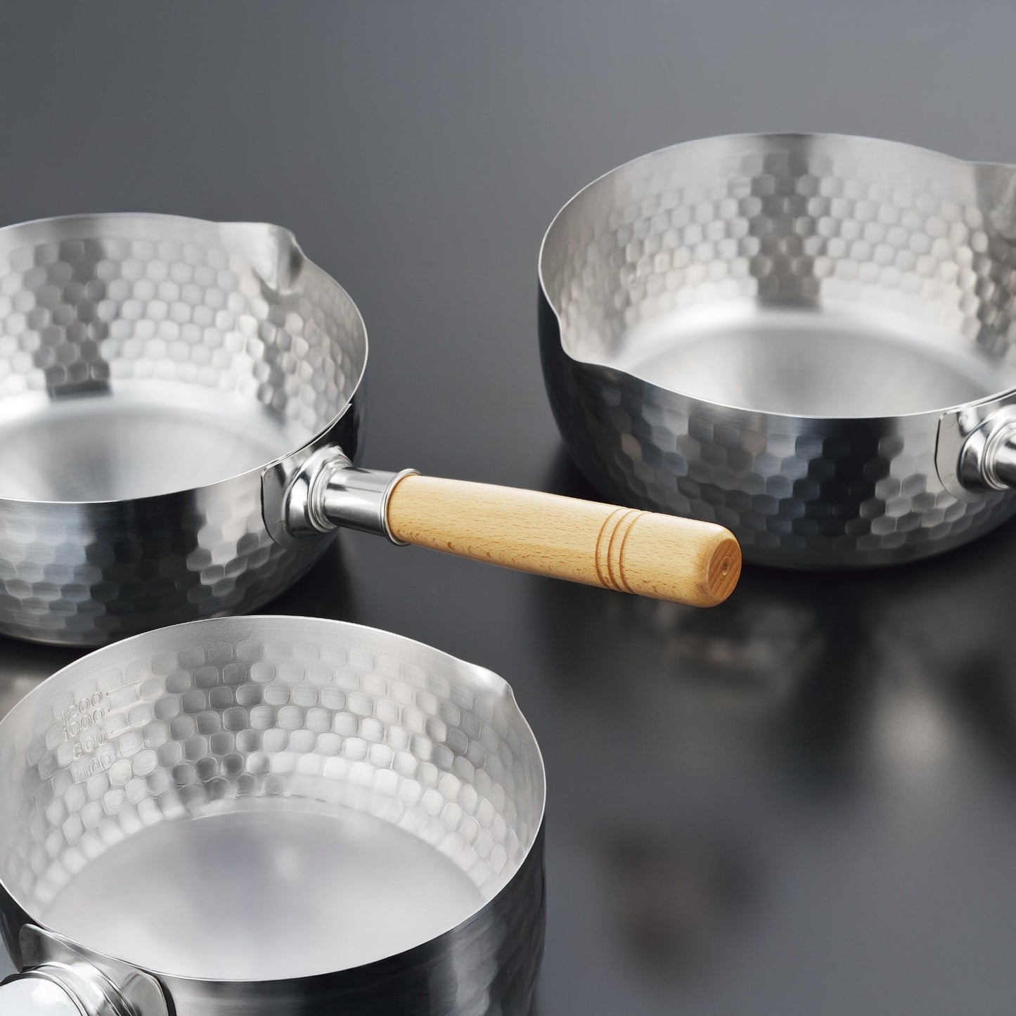 Yoshikawa Yukihira Saucepan 20 cm Stainless Steel  | 2.1 L with Wooden Handle