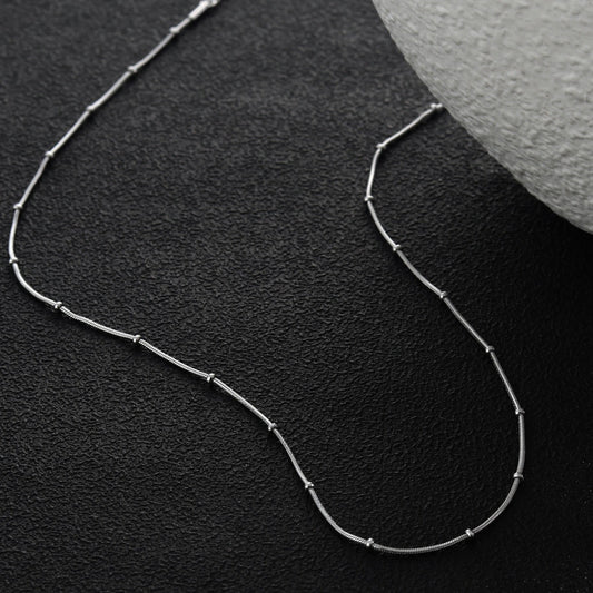 ZAHARA Mini Chaîne Fine Perles Texturées Argentées