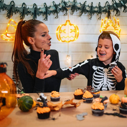 Lot de 3 lumières d'Halloween pour fenêtre, araignée, chapeau de sorcière, citrouille, avec lumière orange, décoration d'Halloween à suspendre avec ventouse et trous de suspension.