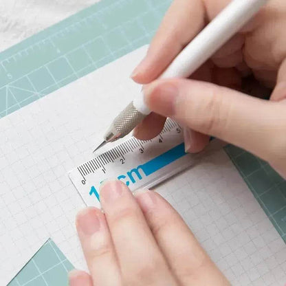 Art Pen Knife Cutting Board Set