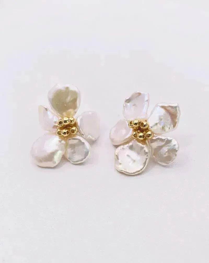 Boucles d'oreilles Baroque Perle Femme Européennes et Américaines Tempérament Personnalité Fleur Clous d'oreilles