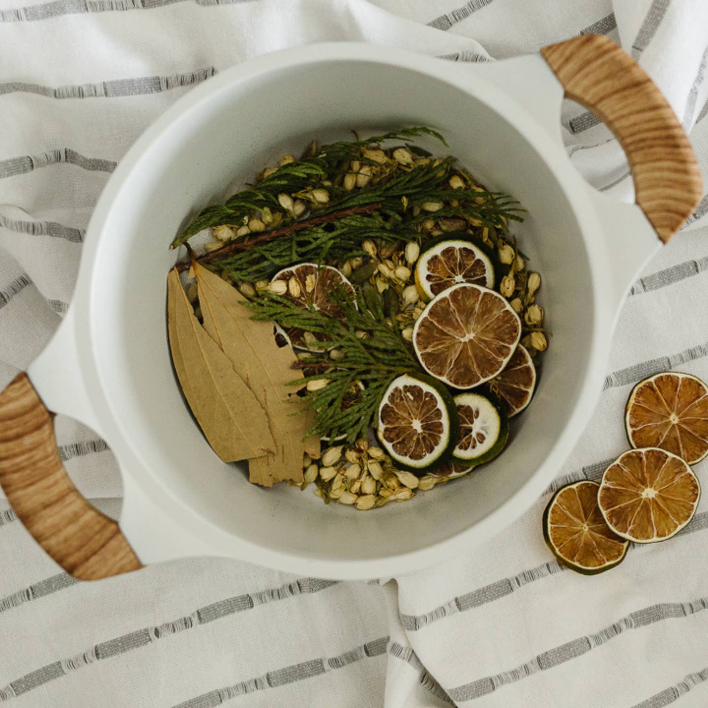 Mélange pour pot-pourri Be Cozy – Arôme naturel de jasmin et d'épices