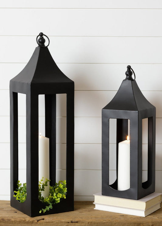 Black Lanterns, Set of 2 (Winter '25 Add-On)