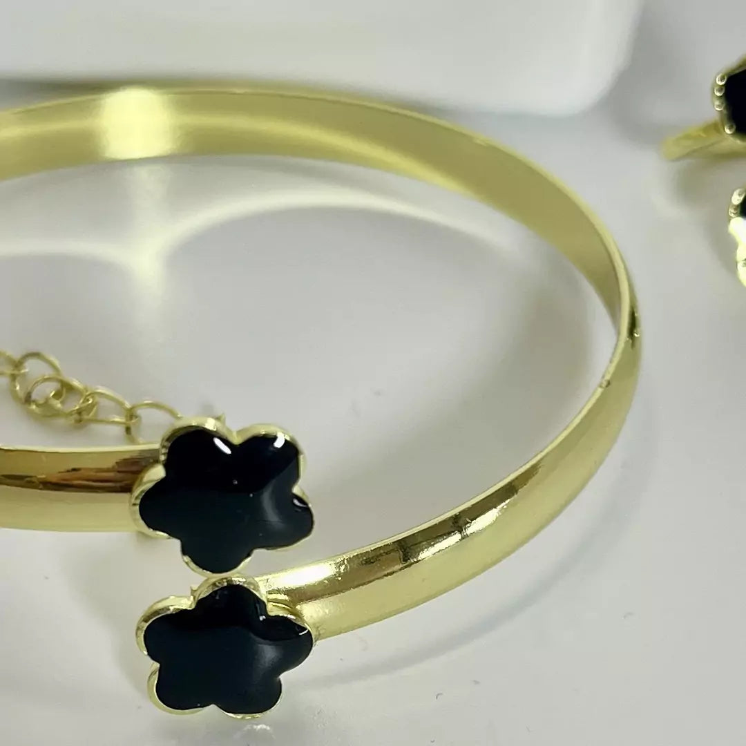 14k Clover Jewellery set (2pcs) in Green and Black colour