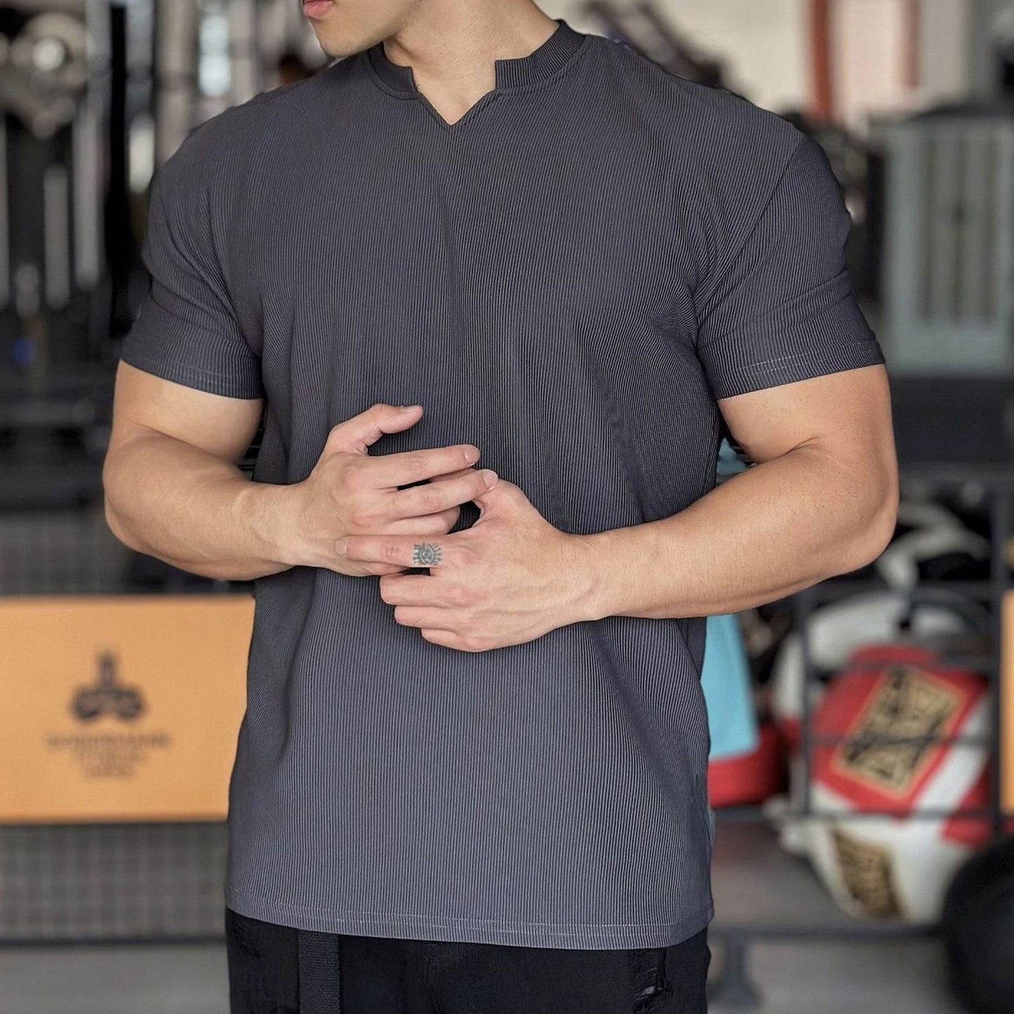 Anti Wrinkle Men Short Sleeve Active wear T-shirt for Workout Gym trainings