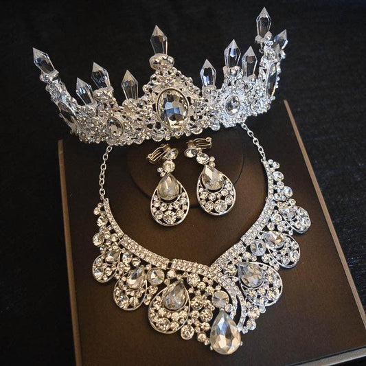Accessoires de coiffure de mariée trois pièces avec couronne de fleurs