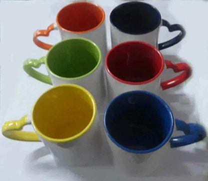 Mug Revêtement Anse en Forme de Cœur Intérieur Coloré Tasse en Céramique Personnalisée
