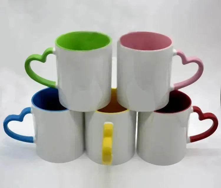 Mug Revêtement Anse en Forme de Cœur Intérieur Coloré Tasse en Céramique Personnalisée