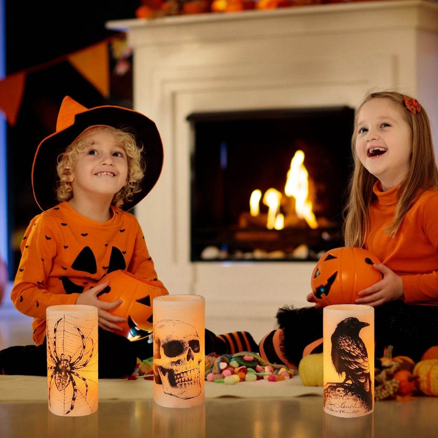 Lot de 3 bougies sans flamme d'Halloween avec minuterie, fonctionnant sur piles, lumières orange chaudes pour la décoration de fête d'Halloween.
