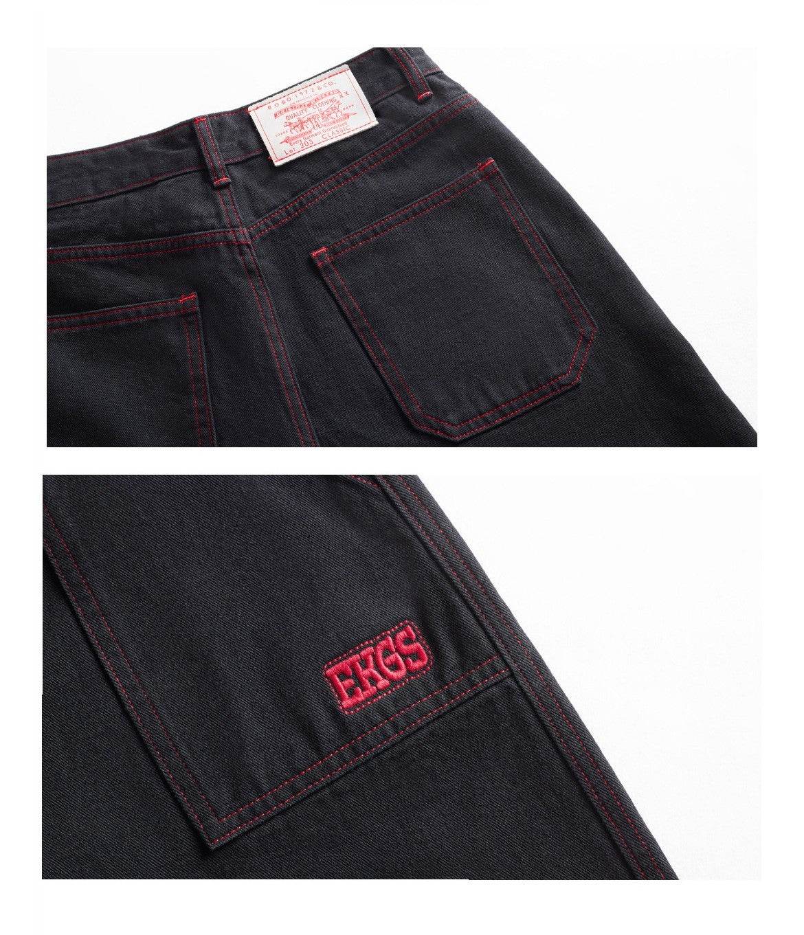 Contraste de couleurs noir et rouge pour des vêtements de travail avec pantalon à poches