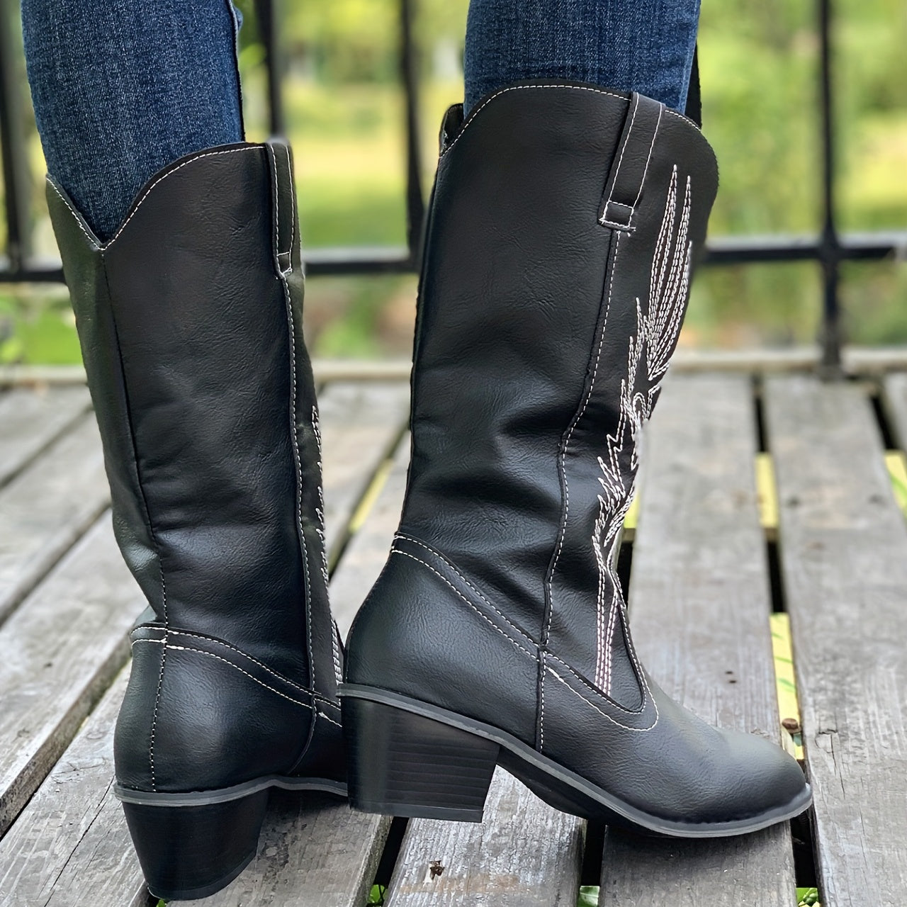 Fashionable Womens Embroidered Cowboy Boots - Trendy Chunky Heel, Pointed Toe, Faux Leather, Supreme Comfort for All-Day Glamour