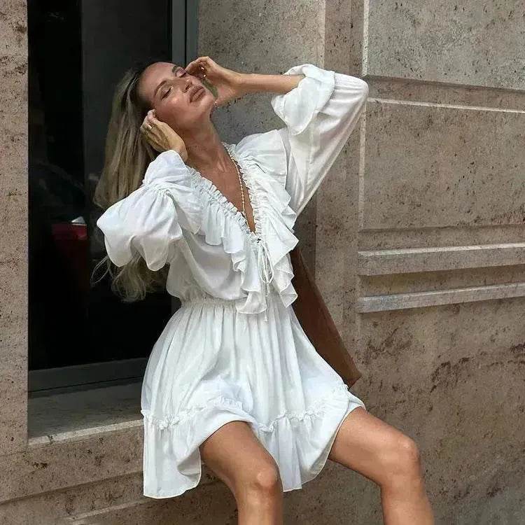 Robe plissée à volants et manches longues col en V style décontracté Y2K Robe patineuse courte col en V manches évasées Vêtements femme