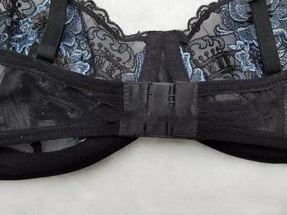 Embroidered Lace Charming Lingerie Temptation Lingerie Set