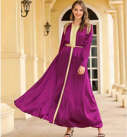 Robe en satin tissé brodé avec perles et épaulettes à pompons pour la Turquie, Dubaï, Moyen-Orient, femmes, Abaya