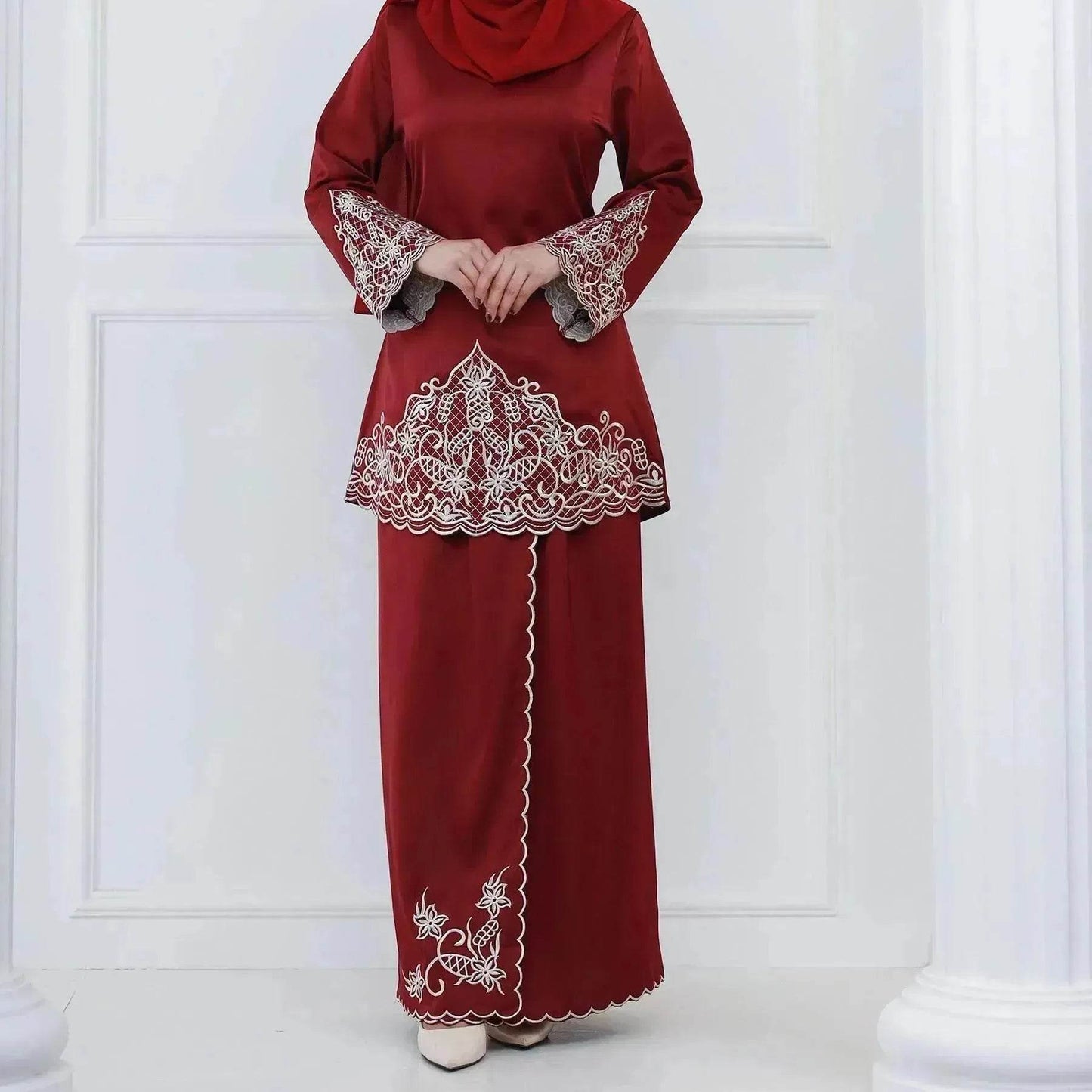 Exquisite Embroidery Two-piece Suit for Turkey Dubai Middle East Women Abaya inspired