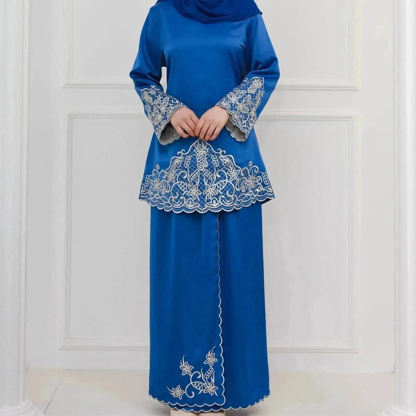 Exquisite Embroidery Two-piece Suit for Turkey Dubai Middle East Women Abaya inspired