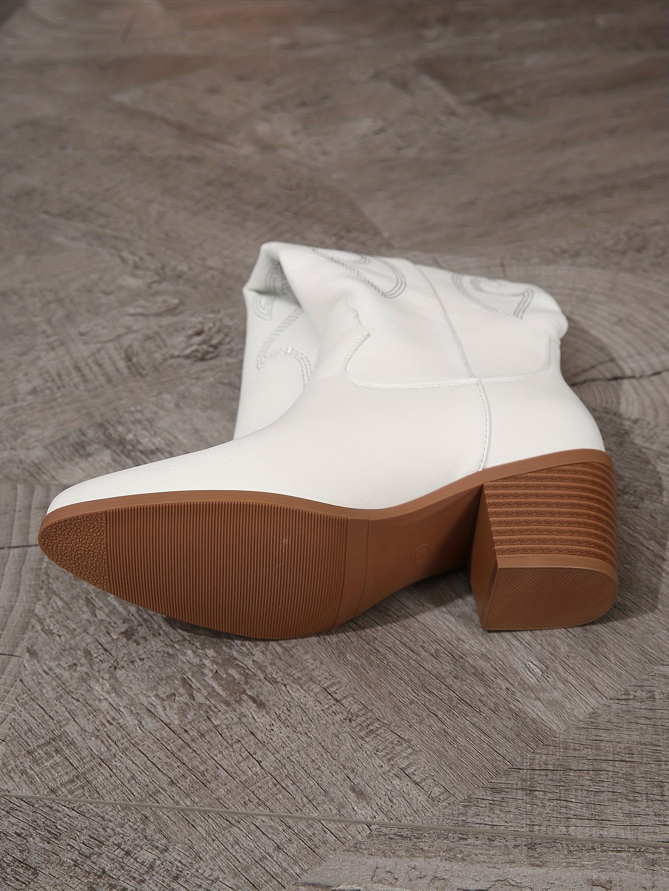Bottes de cowboy à enfiler richement brodées pour femmes - Bout pointu à la mode, talon épais, hauteur genou - Style occidental authentique avec un confort ultime - Parfaites pour les vacances