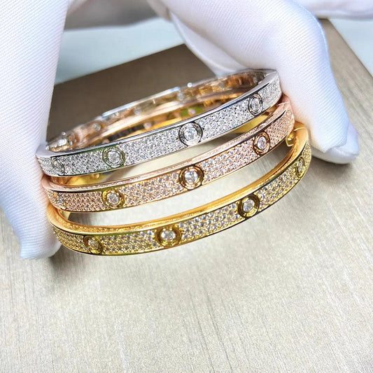 Bracelets incrustés de luxe de marque populaire