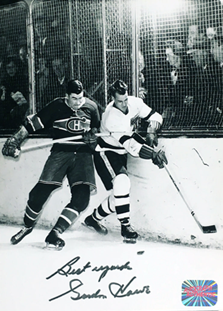 AUTOGRAPHED GORDIE HOWE PHOTO - DETROIT RED WINGS (5" BY 7")