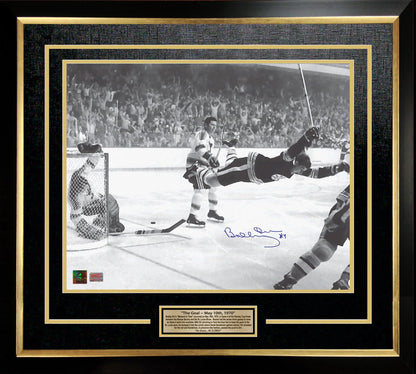 BOBBY ORR "THE GOAL" SIGNED 16X20 FRAMED PHOTO - BOSTON BRUINS (24" BY 20")