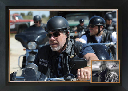 RON PERLMAN SIGNED SONS OF ANARCHY FRAMED MOTORCYCLE PHOTO - TV FRAME  38"X28"