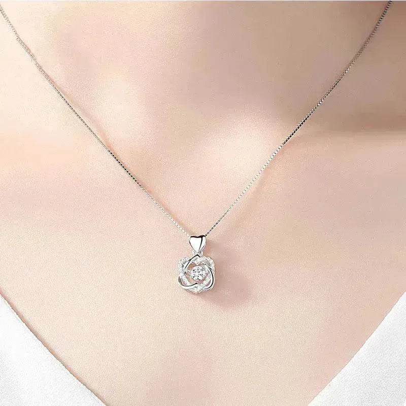 Collier de perles et strass à la mode avec pendentif en forme d'étoile pour femmes