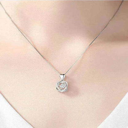 Collier de perles et strass à la mode avec pendentif en forme d'étoile pour femmes