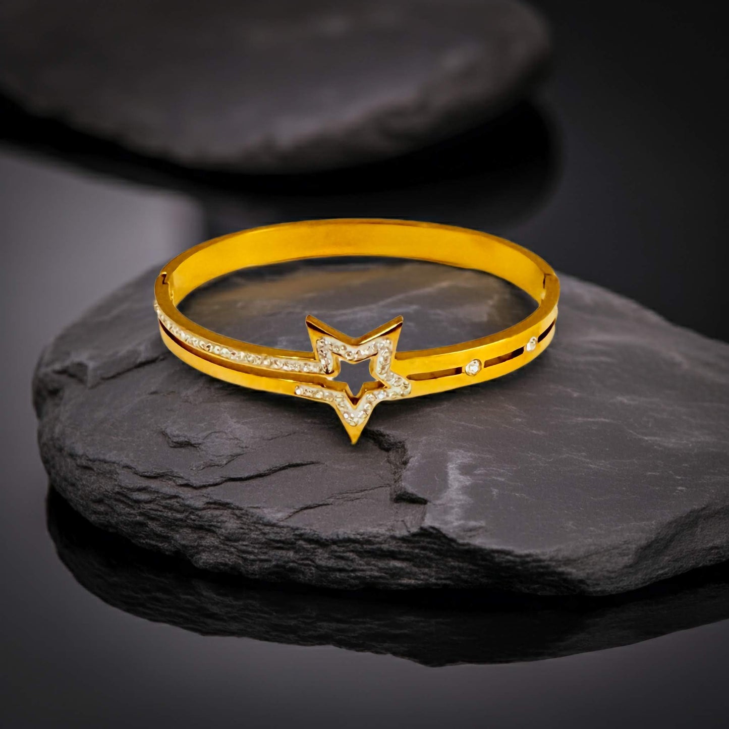 Ad stone Star Charm Bangle with Zirconia Crystals-Gold plated
