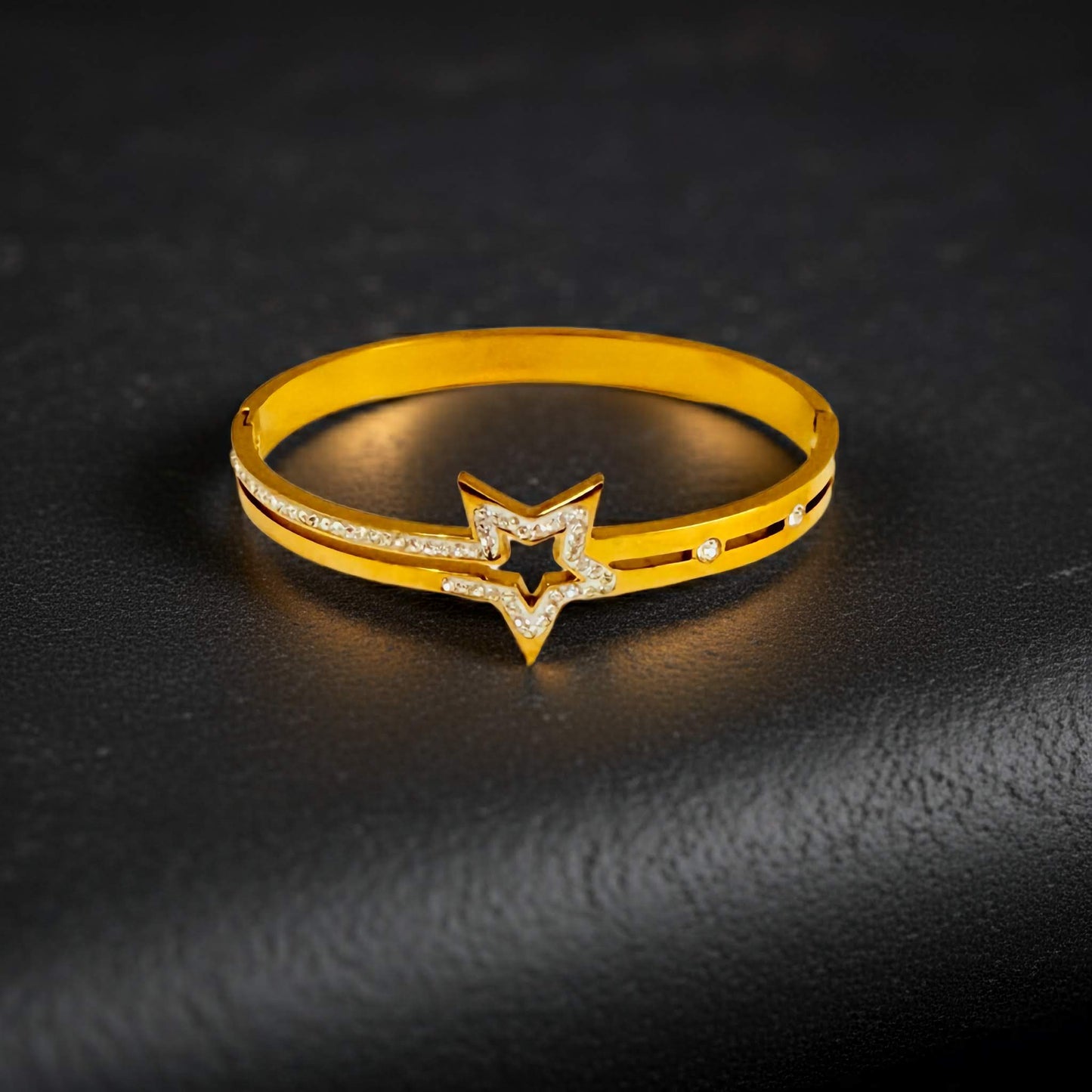 Ad stone Star Charm Bangle with Zirconia Crystals-Gold plated