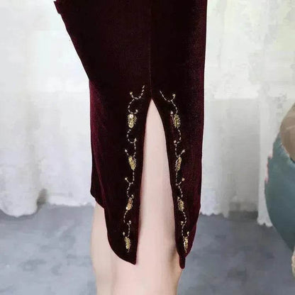 Golden Velvet Retro Modified Beaded Medium-length Cheongsam