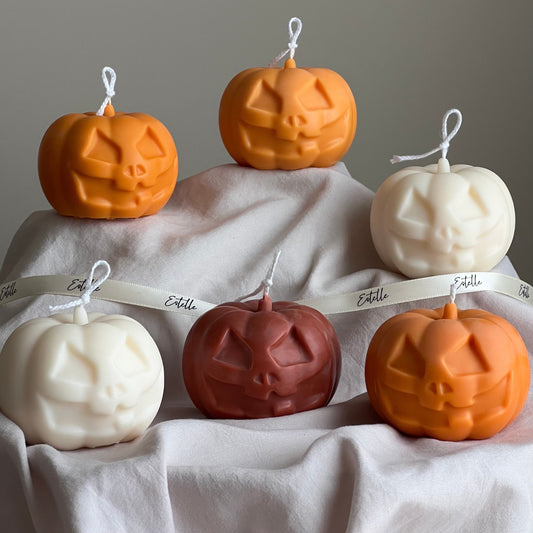 Bougie citrouille d'Halloween coulée à la main | Bougie décorative en cire de soja