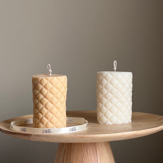 Bougie Pilier en Soja Froissé Canapé | Décoration sculpturale