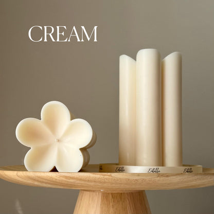 Bougie en cire de soja « Pillar » en forme de fleur : Décoration intérieure faite à la main, cadeau pour une nouvelle maison