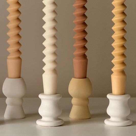 Bougeoir colonne sculpturale : Décoration de mariage minimaliste