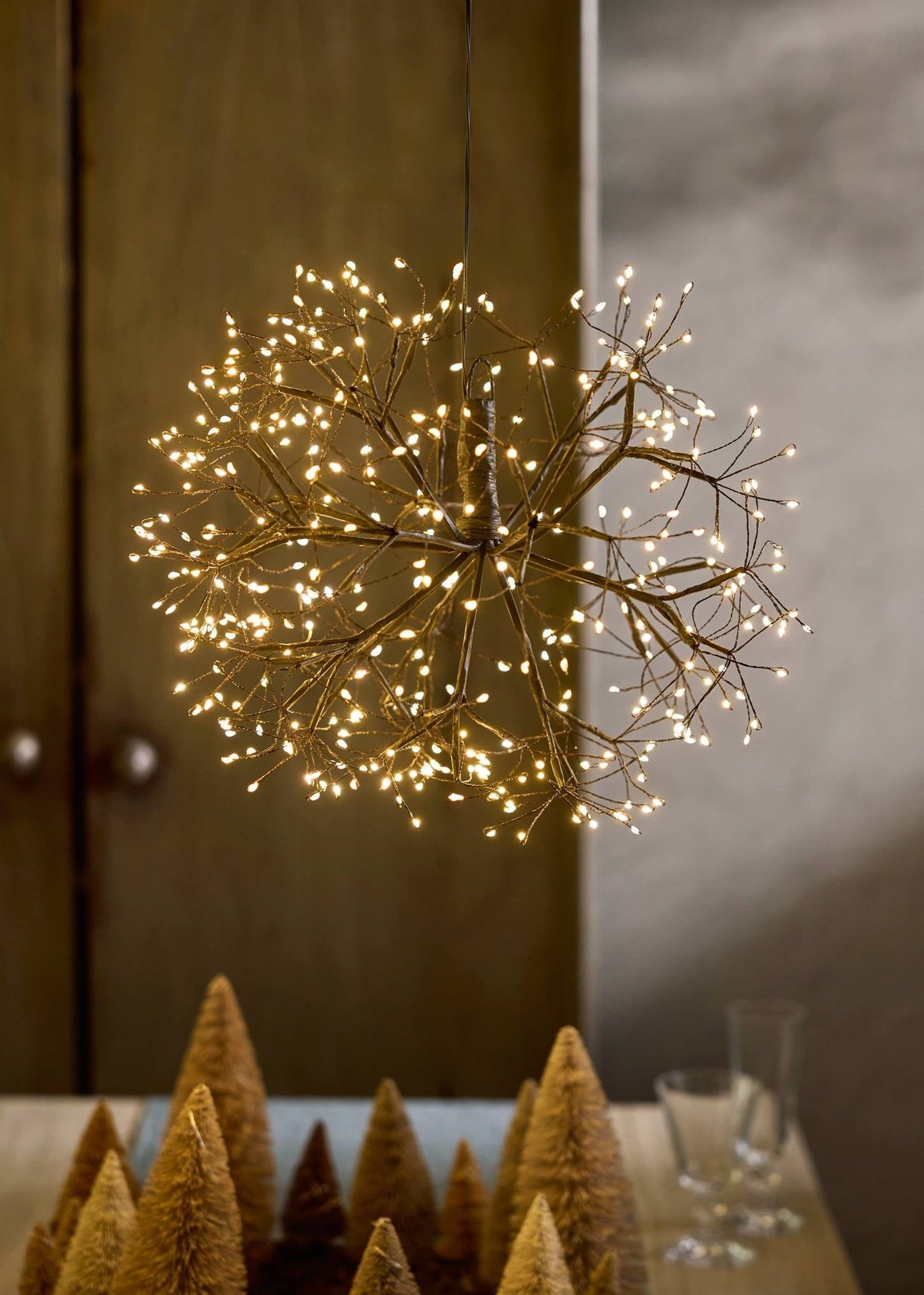 Illuminated LED Branch Sphere