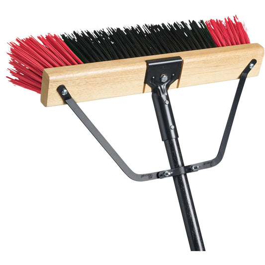 Brosse à pousser Ryno avec manche renforcé, 24 po, poils rigides en PVC
